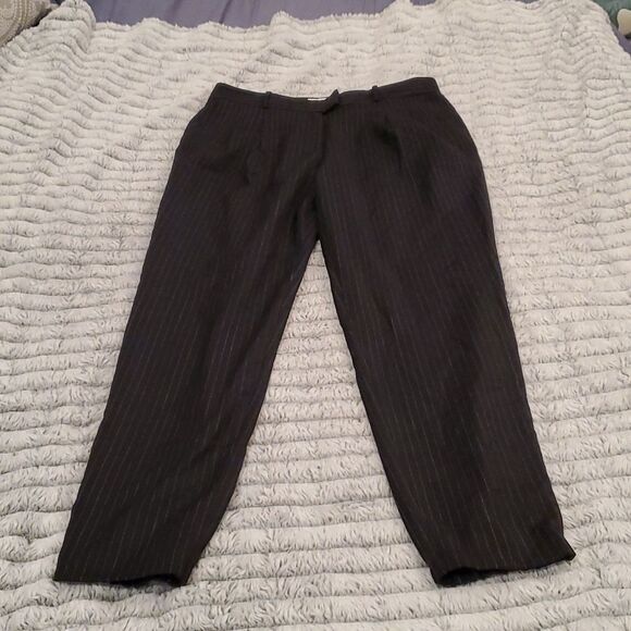 MICHAEL Michael Kors Pants - Black and white pinstripe pleated Michael Kors pants size 4.